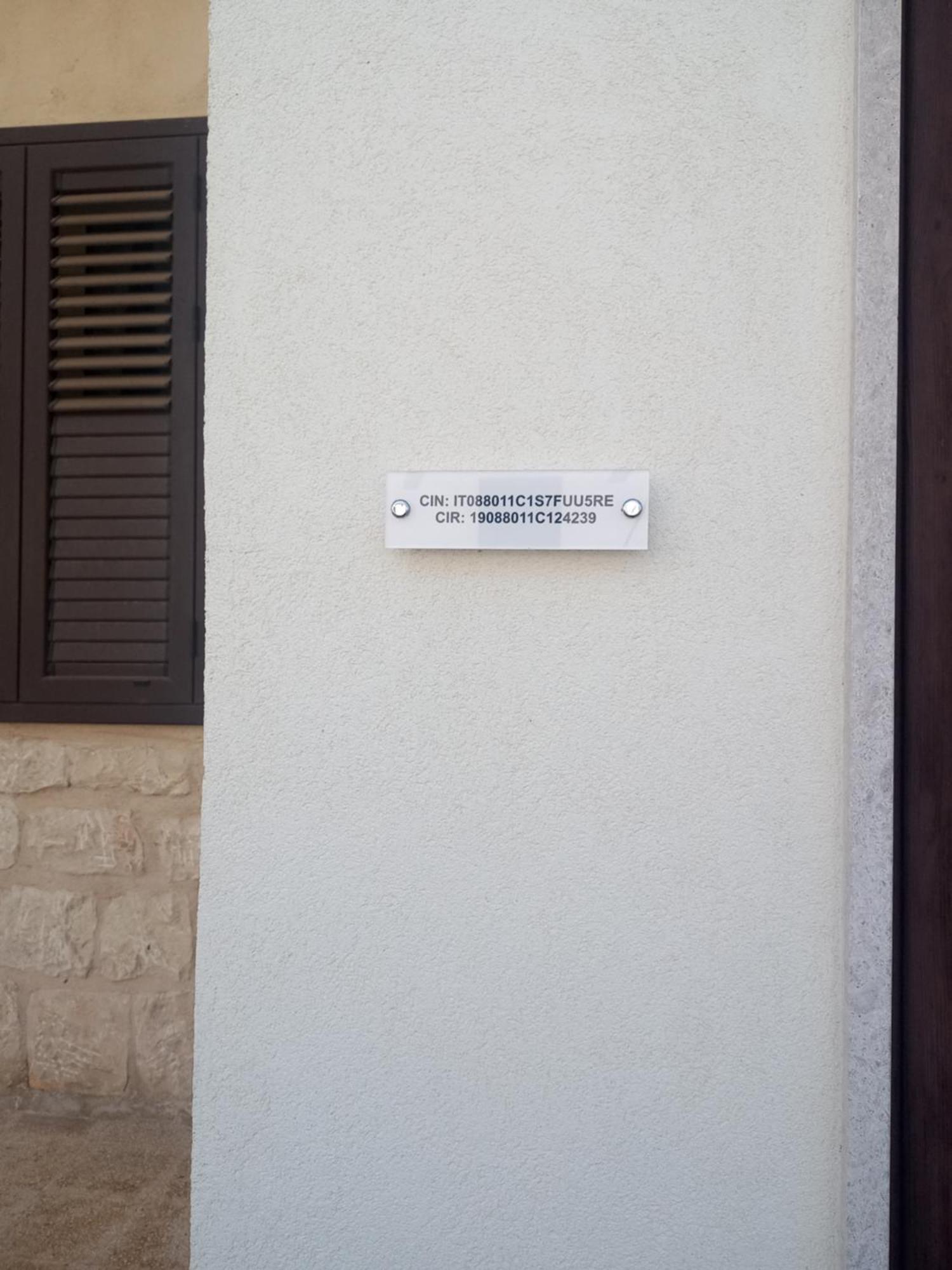 Casa Rosati Acomodação com café da manhã Sampieri Exterior foto